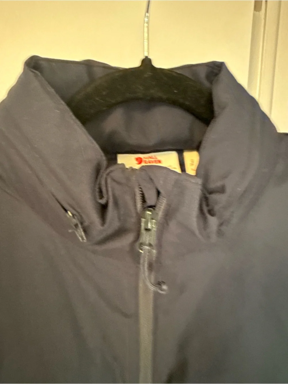 NWOT Fjallraven Men's Dark Navy Lightweight Jacket | L